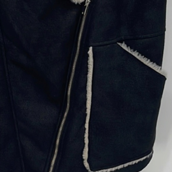 Zara Faux Fur Sherling Vest - Picture 3 of 4